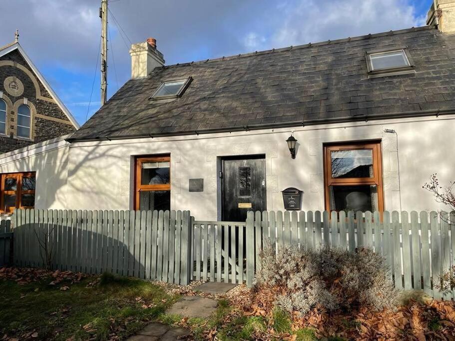 Traditional Stone Cottage In Heart Of The Village Llangwm  Exterior foto